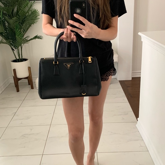 Saffiano Leather Prada Galleria Bag in Black - Picture 16 of 16